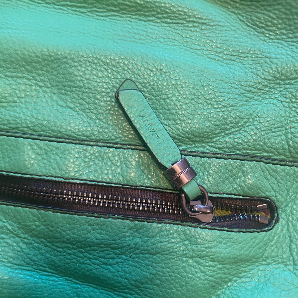OrYANY Leather Slouchy Emerald Green Shoulder Bag - Picture 4 of 8